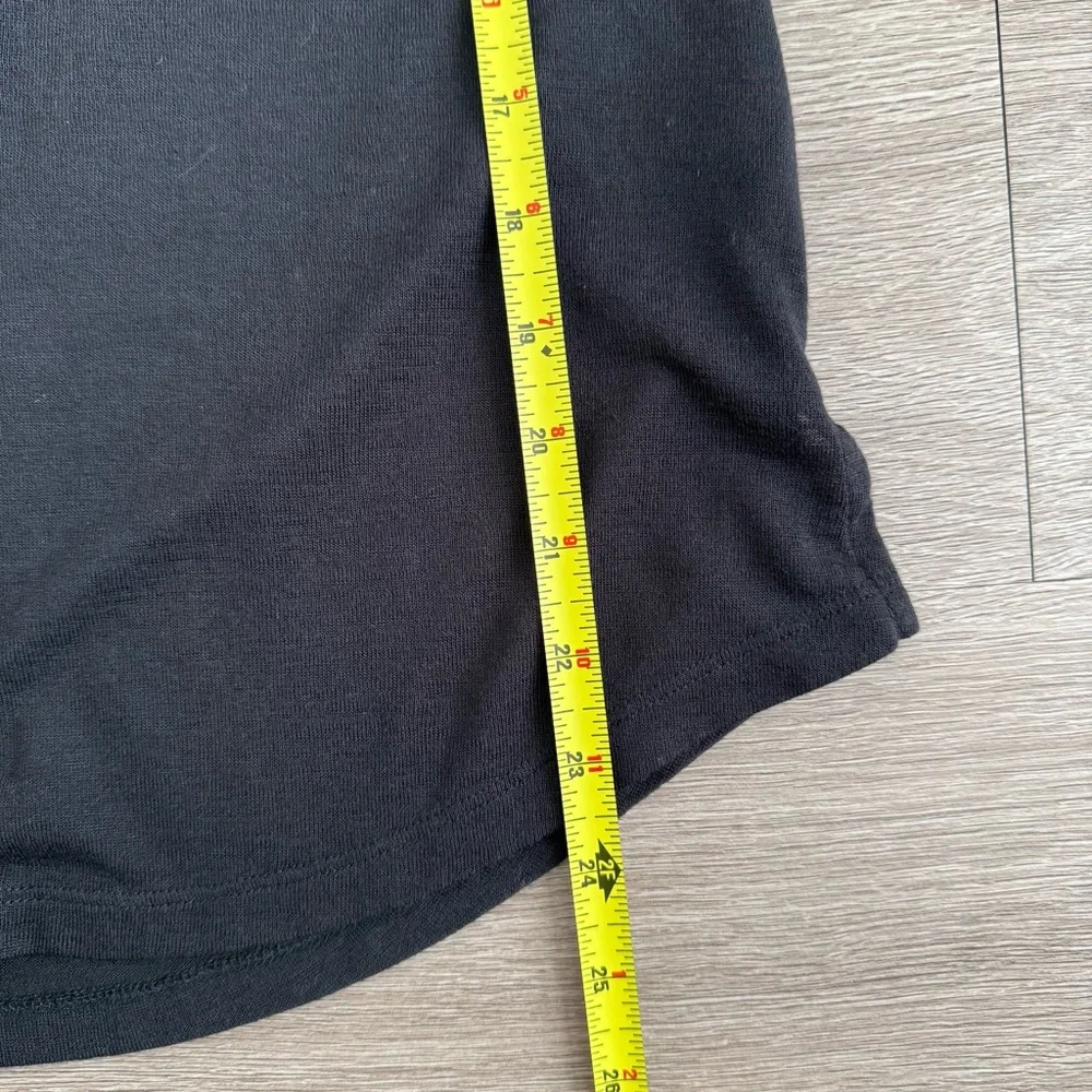 3 Athleta tops XS - Picture 12 of 12